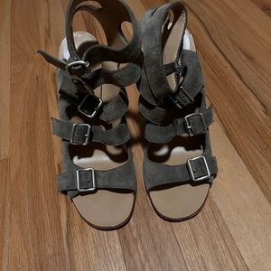 US 8.5 IT 38.5